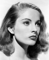 Actress Corrine Griffith ✨ c.1926 Born Corinne Griffin