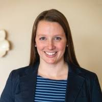 Leslie Carman's Instagram, Twitter & Facebook