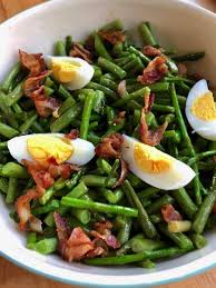 To be honest, i haven't made this cold appetizer for a while, could be for a few years, even started craving it. Roasted Asparagus And Green Beans
