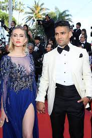 The glamorous argentinean singer, lorelei taron is one of the famous footballer's wives. Lorelei Taron Zimbio