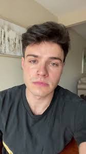 Brian Livengood's Instagram, Twitter & Facebook