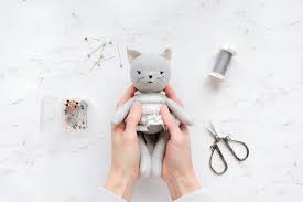 Free stuffed cat sewing pattern!!! 15 Stuffed Cat Sewing Patterns Swoodson Says
