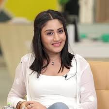 Surbhi chandna is a famous indian tv show actress. Dear Mom Exclusive Surbhi Chandna On Trolls I Am The Last Person To Get Affected By It Pinkvilla
