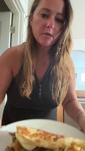 Alicia Albro's Instagram, Twitter & Facebook