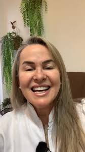 ✨ Ser terapeuta é estar em constante transformação., E hoje, compartilho  com vocês um marco muito especial na minha caminhada: mais uma capacitação  concluída em Constelação Familiar Sistêmica! 🌿Com ...