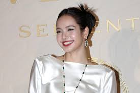 Blackpink's Lisa Signs Solo Music Deal With RCA Records