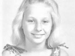 Tracey Gore's Instagram, Twitter & Facebook