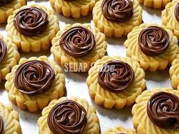 Nah, sekarang anda dapat menikmati keduanya dalam masa kurang dari 20 minit dengan nutella brownies ini. Resepi Tart Nutella Sedap Tube Recipe Nutella Recipes Cookie Recipes Cooking Recipes Desserts