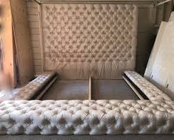 9 low profile modern design allows you to easily get in and out of the bed or to add an extra profile with mattress thickness that you prefer. Velvet Tufted Oversize Platform Bed With Extra Tall Tufted Headboard Cama Anudada Camas De Plataforma Somier