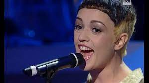 E pensare a quante volte. Carmen Consoli In Bianco E Nero Sanremo Hd Youtube