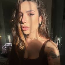 Heva Arandas (@hevaarandas) • Instagram photos and videos