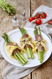 Spargeltaschen Mit Schinken Kase Fulle Rezept Sweets Lifestyle Rezept Spargel Im Blatterteig Rezepte Spargel
