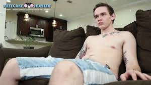 Beefcake: straight dominic fucks queer ass - ThisVid.com