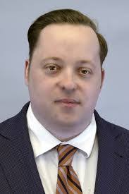 Tom Henrichs's Instagram, Twitter & Facebook