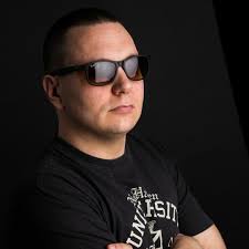 Stream Adam Piros music