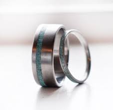Wedding Ring Idea Not Sure How I Feel About A Full Turquoise Band For Smaller Ring But Love This Bague Fiancaille Bagues De Fiancailles Cartier Bague