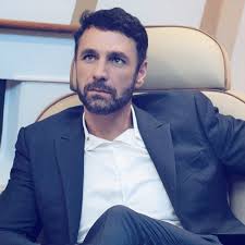 Jun 27, 2021 · terence hill lascia la fiction don matteo: Raoul Bova Dad At 50 The Actor Thinks About Another Son His Words