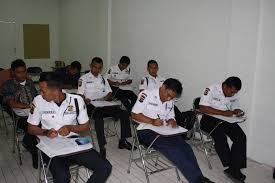 Muhandas permata sarana semarang dengan polrestabes untuk meningkatkan profesionalisme para satpam dan sekaligus menjalin kerjasama dalam upaya penegakan hukum dan memelihara. Pelatihan Satpam