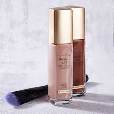 Best best liquid foundation for oily foundation is a layer of makeup that should be a close match to your skin tone. The Best Foundation Routine For Oily Skin Max Factor