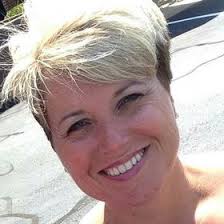 Amy Winecoff (amywinecoff)