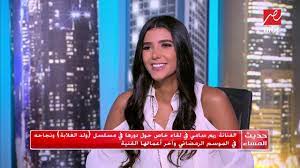 محمد جمال العدل ( بين السما والارض ). Ø±ÙŠÙ… Ø³Ø§Ù…ÙŠ Ø­Ø¨ÙŠØª Ø´Ø®ØµÙŠØ© Ù‚Ù…Ø± ÙÙŠ ÙˆÙ„Ø¯ Ø§Ù„ØºÙ„Ø§Ø¨Ø© Ø¨ÙƒÙ„ ØªÙØ§ØµÙŠÙ„Ù‡Ø§ Youtube