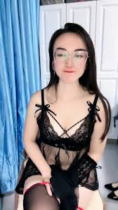 木木骚吗】极品辣妹_巨乳大长腿骚舞掰穴道具狂插爱了_3 - EPORNER