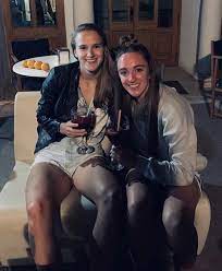 The dating life of vivianne miedema is kept out of the public eye, but some of her instagram posts suggest lisa evans is her girlfriend. Pin On Vivianne Miedema