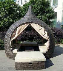 Hand Made Wicker Temple Daybed Wicker Furniture Garden Sofa Bed Buy Rattan Garden Daybed Round Rattan Daybed With Outdoor Bed Outdoor Rattan Garden Furniture