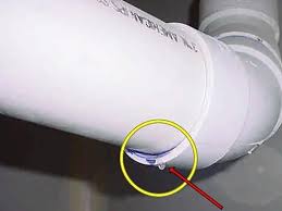 It probably works best on a pvc pipe or coupling, and not on a fitting with bends. Pipefuze