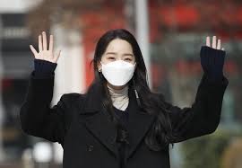 알럽레인♥ 신혜선, 무아지경 빗 속의 막춤ㅋㅋㅋ 사과는 노노#철인왕후 _ mr. Iyagm8 Izwumom