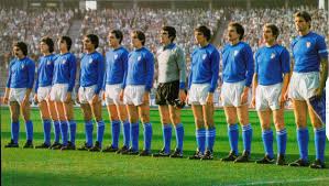 ^ italia, la maglia azzurra compie cento anni (in italian). Mothersoccer On Twitter La Squadra Azzurra 1974 Italia Italy Calcio Https T Co Mxb5taoyyv Twitter