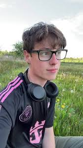 Elliot Giles Ben Phillips