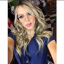 La modelo colombiana elizabeth loaiza es uno de los bombones sexys más increíbles del continente. Facebook