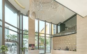 Being one of the award winners of the tripadvisor's travellers' choice 2021, dorsett wanchai is located in the thriving business district of wan chai, with easy access to a number of shopping, entertainment, dining, business and transportation hubs nearby: æ—ºè§'å€é…'åº— é¦™æ¸¯æ—ºè§'å¸ç››é…'åº—å®˜ç¶²