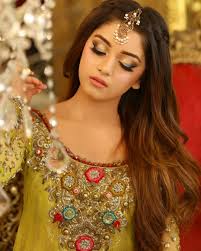 Instagram Post By Kashee S Beauty Parlour Dec 4 2018 At 9 48am Utc Pakistani Bridal Makeup Indian Wedding Hairstyles Mehndi Hairstyles