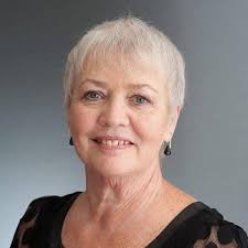 I graduated from HML in 1974.