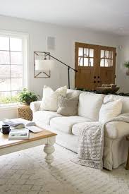 30 Cozy Interior Design Ideas For Living Room That Look Relax Farmhouse Chic Living Room Popular Interior Design Living Room Decor Neutral