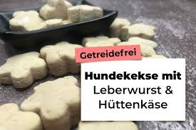 Selbst gebackene hundekekse sind eine tolle abwechslung und ein genuss für deine fellnase. Hundekekse Mit Leberwurst Und Huttenkase Hundefunde