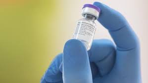 La variante delta, destacó el titular de salud, tiene un aumento en la transmisión viral, aumento de severidad, riesgos de reinfección, pero es un tema que nos preocupa porque aumenta también la posibilidad de hospitalización, y por ahora se mantiene la prevención de enfermedad grave con las. 9j2n7lmcvpy Lm