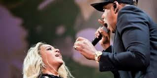 Sms bonus 400 sms setelah kirim 5 sms (rp 200/ sms). Beyonce Et Jay Z Surprennent Avec Un Nouvel Album Commun Jeuneafrique Com Afriquemidi Com