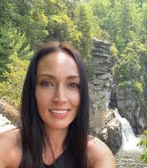 Candice Milam's Instagram, Twitter & Facebook