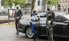 Jun 28, 2021 · forsvarsminister trine bramsen (s) tager tirsdag til finlands hovedstad, helsinki, hvor hun vil vende ruslands seneste aggressioner med andre nordeuropæiske forsvarsministre. Bramsen Systematisk Overvagning Af Allierede Uacceptabelt Flensborg Avis Nyheder Baggrundstof Fra Sydslesvig Graenselandet Fla