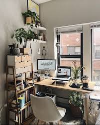 Gantung bunga sebagai hiasan yang bergaya. 650 Desk Ideas In 2021 Hiasan Bilik Bilik Hiasan Hiasan Rumah Diy