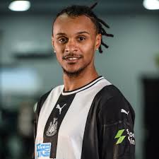 Lazaro is expected to accept the portuguese giants' offer, and while other clubs have showed interest it is benfica who have come to an agreement with inter and they are poised to win the chase for his signature. Valentino Lazaro On Twitter Proud To Join Nufc And Play In The Premierleague For Such An Iconic Club Can T Wait To Get On The Pitch And Help The Team