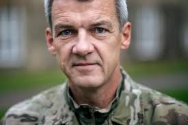 Generalen fik hård kritik af Ombudsmanden: Nu er han marcheret direkte ind  i toppen af medieverdenen