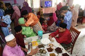 Rumah terbuka tidak bertujuan untuk mengembangkan agamakepada penganut agama lain.kerajaan malaysia pada tahun 2000 telah memutuskan sebanyak enam perayaankaum atau agama diangkat sebagai perayaan utama negara. Syoknya Rumah Terbuka Mybaju Blog