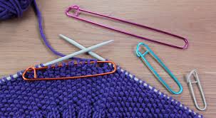 Here i am setting up my tilt stand for the genie kh/kr710 double bed. Knitting Accessories