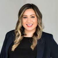 Sarah Puente's Instagram, Twitter & Facebook