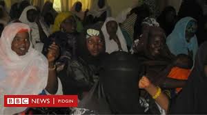 Evelyn joshua is well known for being the wife of t.b joshua, the pastor and founder of the synagogue church of all nations (scoan) and emmanuel tv, an international evelyn is a woman of virtue with a unique personality. Kano Mass Wedding Why Goment Dey Beg Big Men To Marry More Wives Bbc News Pidgin