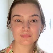 Rose Woodward's Instagram, Twitter & Facebook